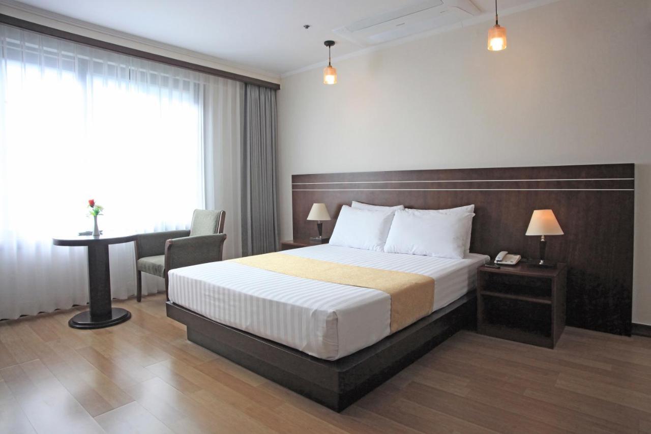 Ramada By Wyndham Suanbo Hotel Chungju Exterior foto