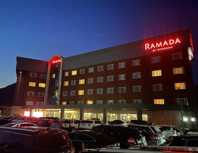 Ramada By Wyndham Suanbo Hotel Chungju Exterior foto